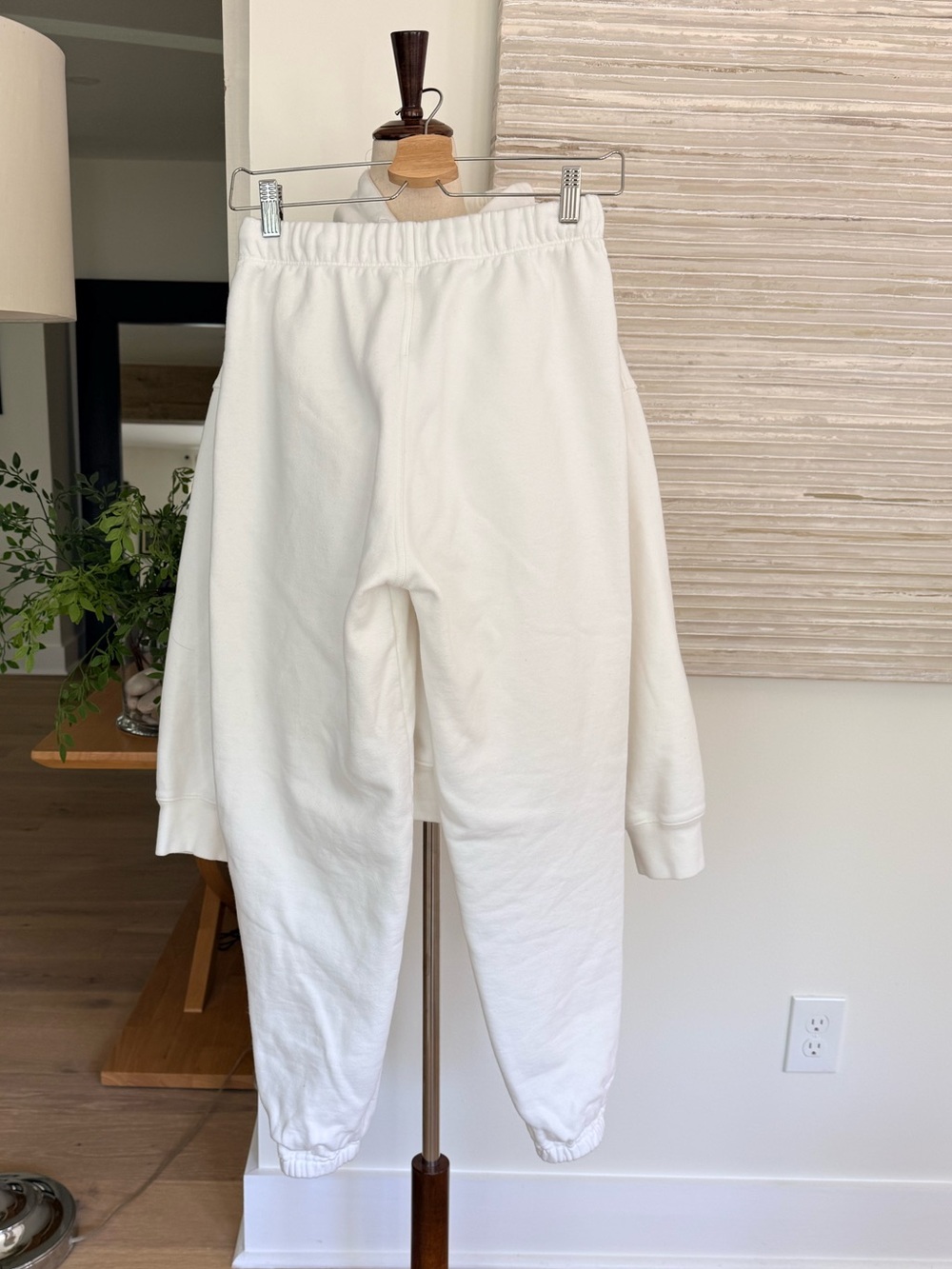 Jenni Kayne Bay Sweatshirt and sweatpants set size XS - Picture 14 of 14